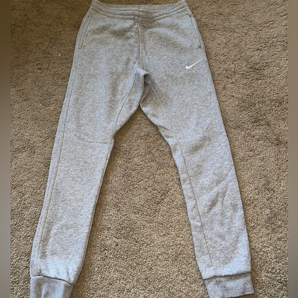 NIKE Grey Sweatpants - Picture 2 of 4